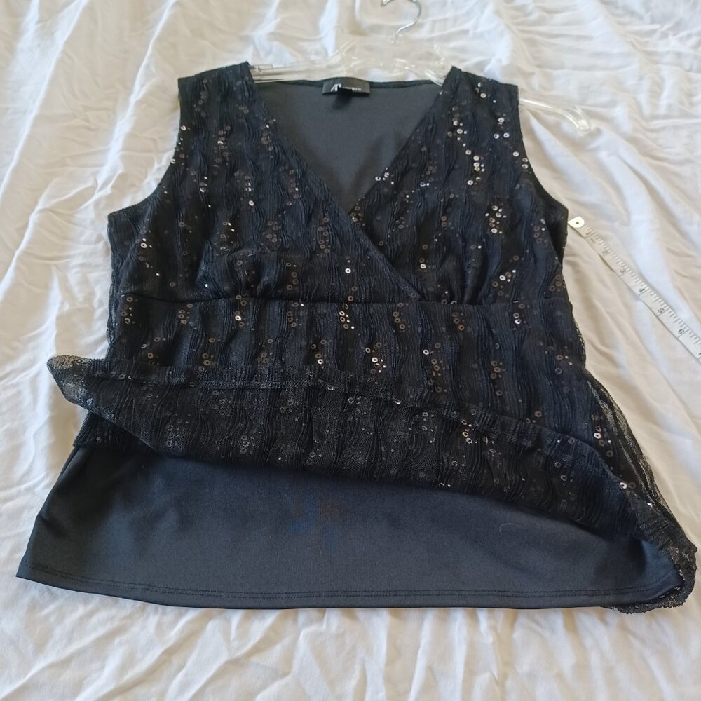 3/$25 SALE AB Studio Black Sequins & Lace Sleeveless V-Neck Top, Womens Medium - Picture 5 of 13